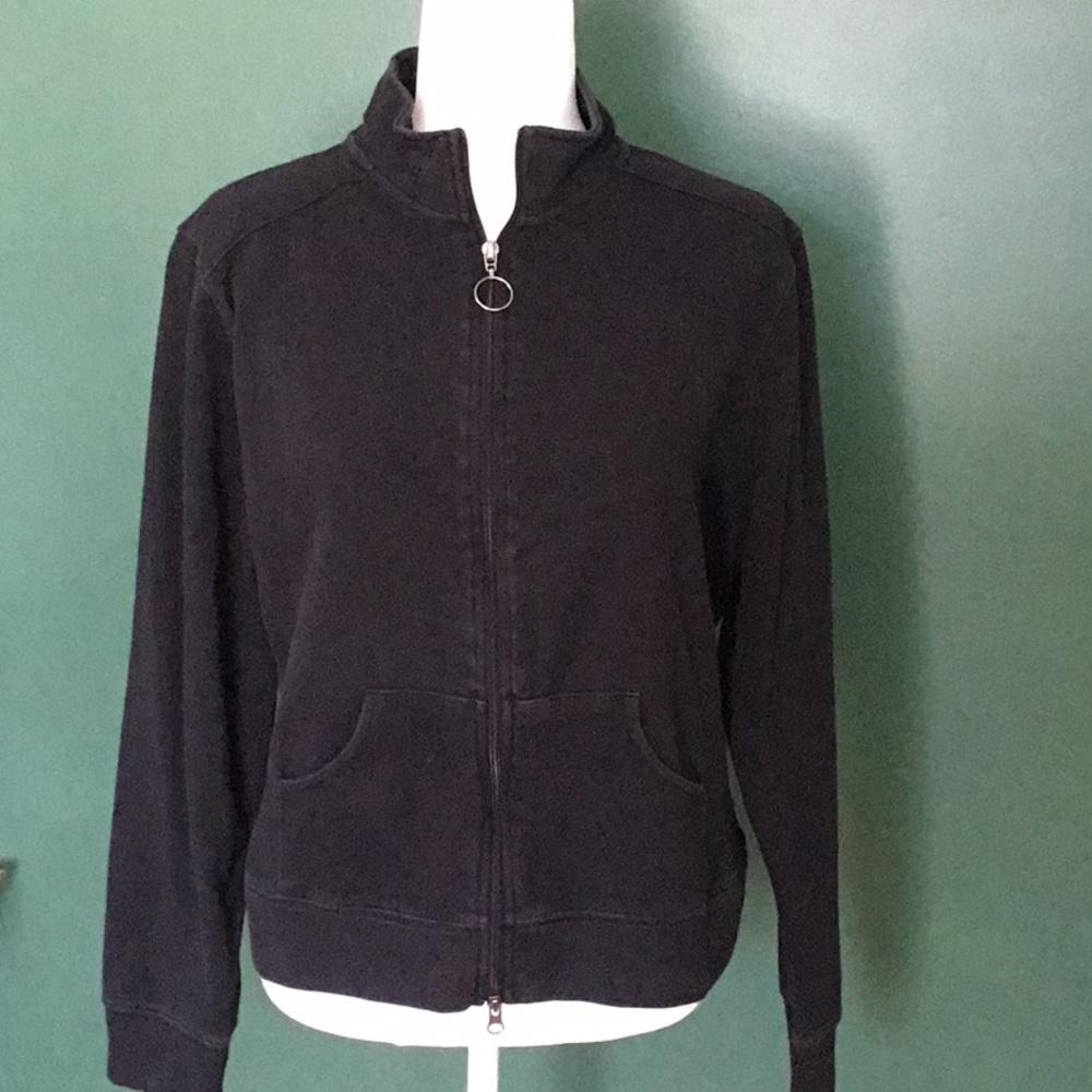 Athleisure Athletic Black Zip Up Sweatshirt
Size‎ L